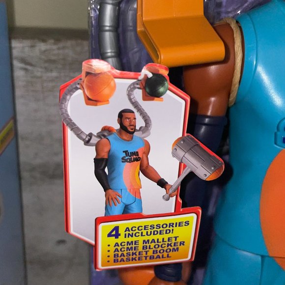 LeBron James & Marvin The Martian Space Jam Toys Action Figures - Picture 5 of 8